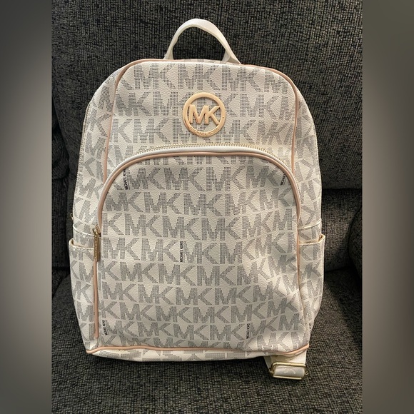 Michael Kors Vanilla Signature Jet Set Large women’s backpack shoulder bag NEW main image 7